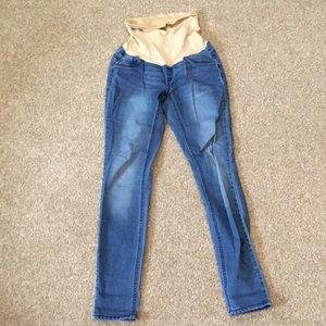 Maternity skinny jeans size small full panel